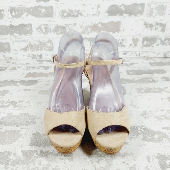 New Charles By Charles David Women's Lambert Cork Wedge Open Toe Sandals C972 - Picture 3 of 12